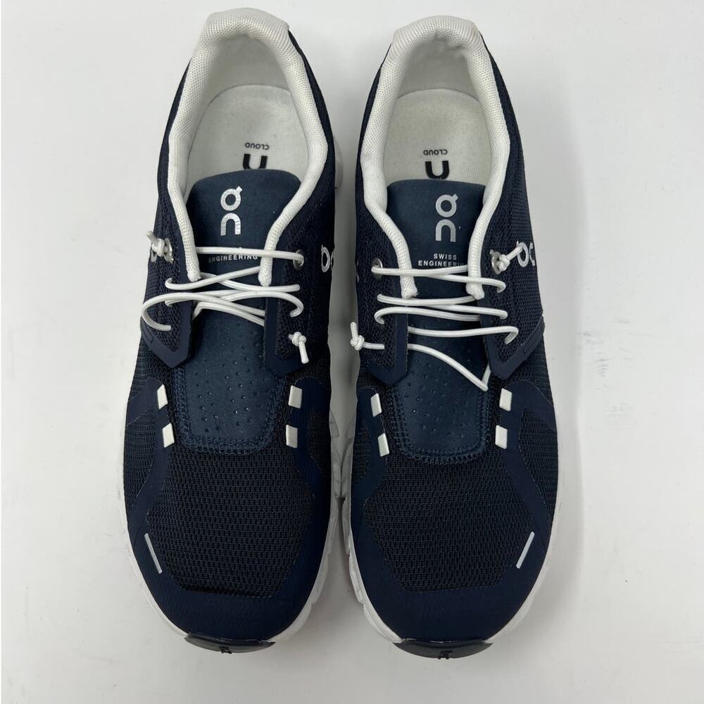 On Cloud 5 Running Shoe (Men) SIZE 8.5 - Picture 2 of 8